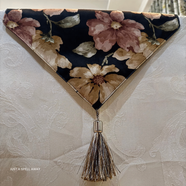 SATIN TABLE RUNNER- BLACK 4 Satin Bloom Black