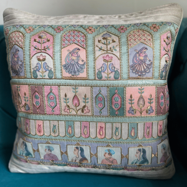 Raja Rani Cushion Cover - Ivory White