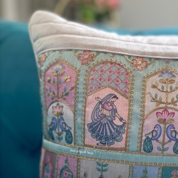 RAJA RANI CUSHION COVER IVORY WHITE 7 Raja Rani Cushion Cover - Pearl White