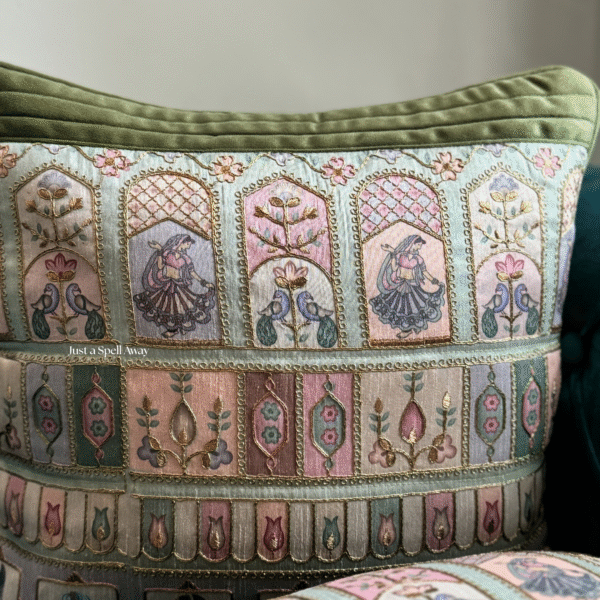 Raja Rani Cushion Cover - Green