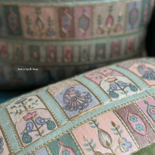 Raja Rani Cushion Cover - Green